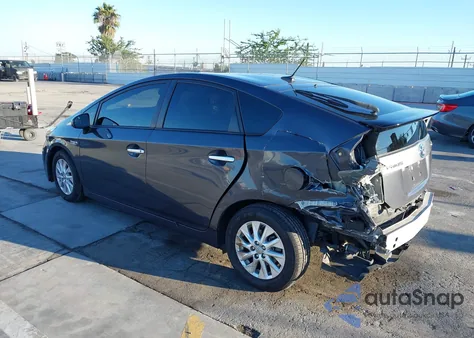 2015 Toyota Prius Plug-In из США, поврежденный, VIN JTDKN3DP8F3074504